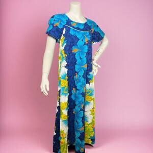 VINTAGE 60s Barkcloth Reef Hawaiian Muumuu Size 2 Tiki Dress Maxi Floral